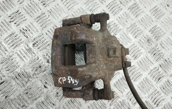 Toyota Auris E180 Front brake caliper