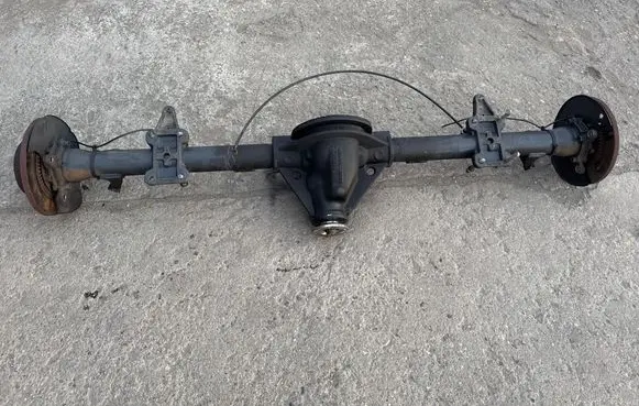 Iveco Daily 6th gen Rear axle beam with reductor 7186886