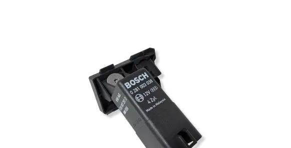 Audi A3 S3 8P Glow plug pre-heat relay 0281003038 038907281D