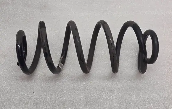 Volvo XC40 Rear coil spring 31658708