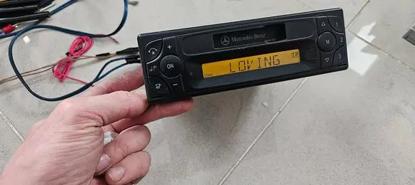 Mercedes-Benz Vaneo W414 Radio/CD/DVD/GPS head unit A4148200086 Sound10 Be4133
