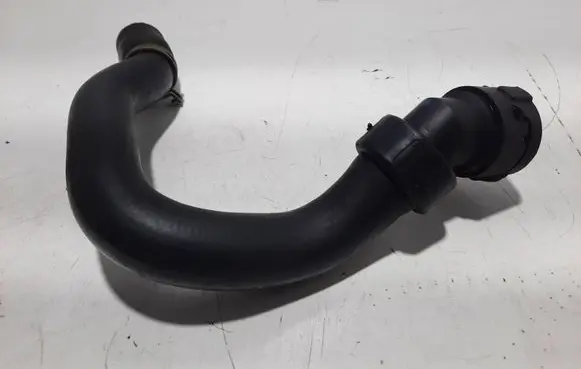 Audi A4 S4 B6 8E 8H Engine coolant pipe/hose 8E0121101C