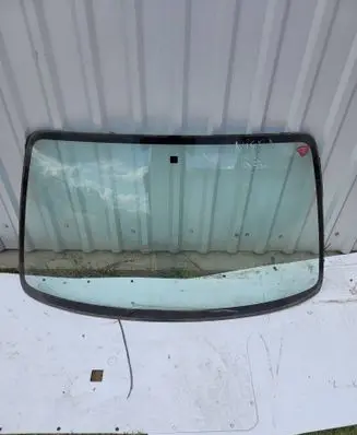 Nissan Micra Front windscreen/windshield window 