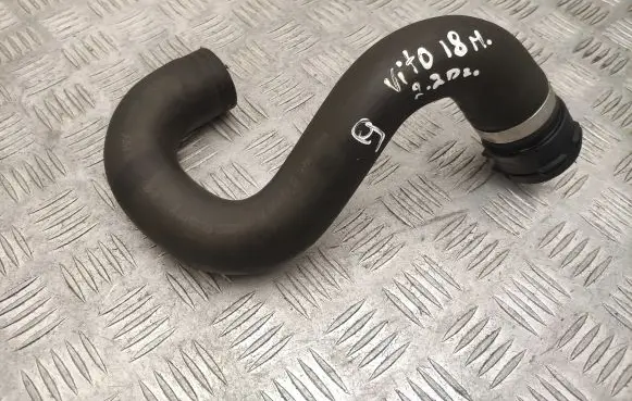 Mercedes-Benz Vito Viano W447 Engine coolant pipe/hose A447501318