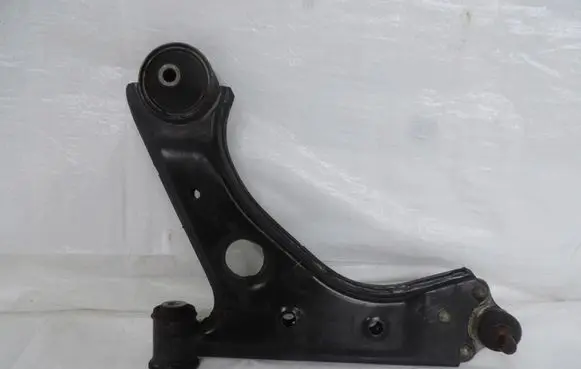 Opel Corsa E Front control arm
