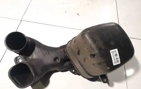 Air intake hose/pipe