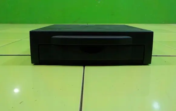 Volvo C30 Radio/CD/DVD/GPS head unit 31310234
