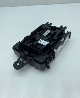 BMW 1 F20 F21 Fuse module 19561000001 9389070