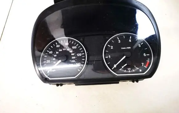 BMW 1 E81 E87 Speedometer (instrument cluster) 102496276 1024962-76