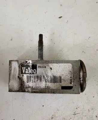 Air conditioning (A/C) expansion valve