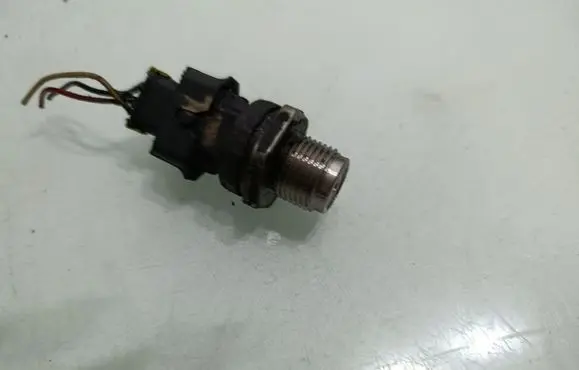 Renault Koleos I Fuel pressure sensor 
