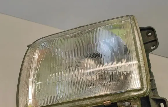 Nissan PickUp Headlight/headlamp