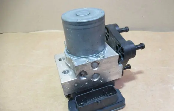 Mercedes-Benz C W205 ABS Pump A2054310800