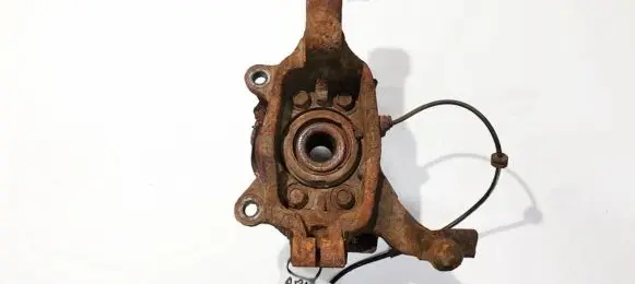 Front wheel hub