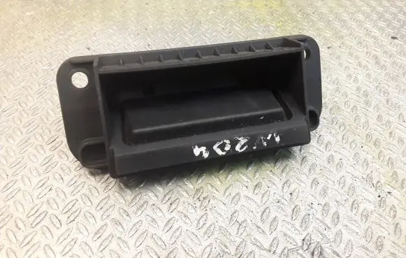 Mercedes-Benz C W204 Tailgate/boot open switch button 2047500293 A2047500293