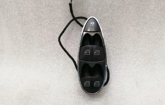 Mercedes-Benz CLS AMG C219 Electric window control switch A2118213679