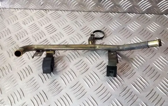 Infiniti FX Engine coolant pipe/hose