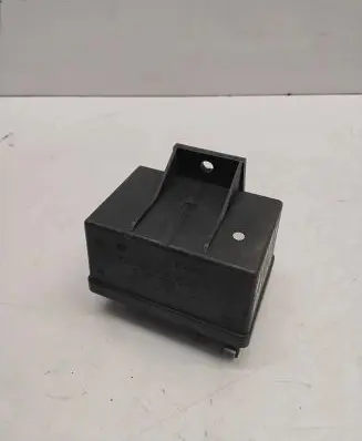 Peugeot 607 Glow plug pre-heat relay 0281003018