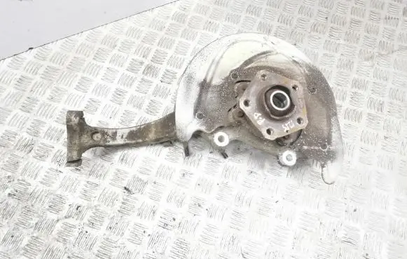 Audi A4 S4 B9 Front wheel hub