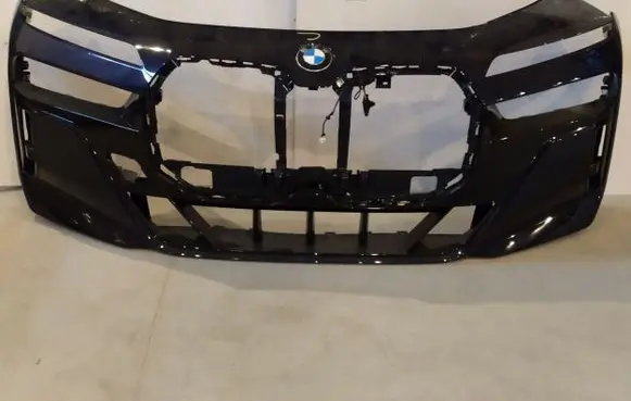 BMW 7 G70 Front bumper 5A52CF4 5A52CF3 5A75703