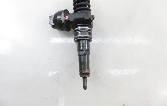 Audi A4 S4 B7 8E 8H Fuel injector 0414720229 038130073BJ