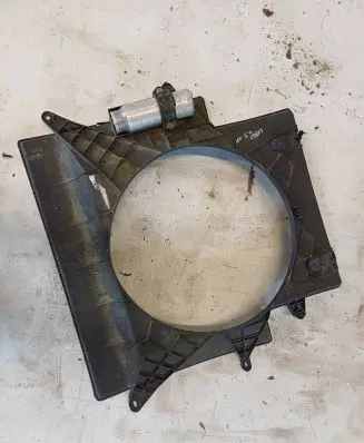 Iveco Daily 35 - 40.10 Radiator cooling fan shroud 812600500