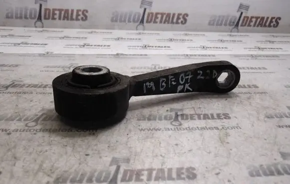 Mercedes-Benz E W211 Front control arm A2113203989