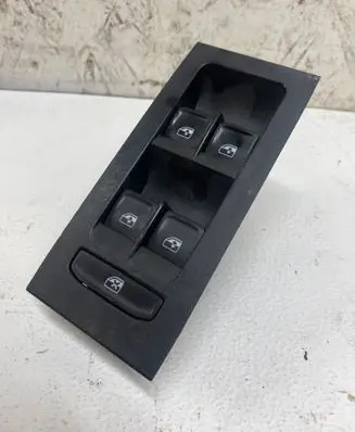 Skoda Octavia Mk2 (1Z) Electric window control switch 5E0867171D