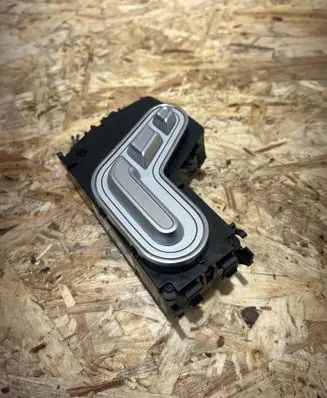 Mercedes-Benz GLE W167 Seat control switch a1679052201