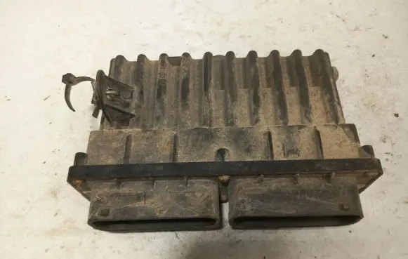 Opel Astra G Fan control module 09131730