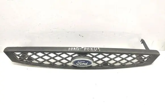 Ford Focus Front bumper upper radiator grill 2M518200AGW A34462