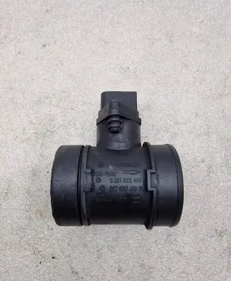 Audi A8 S8 D2 4D Mass air flow meter 057906461C 0281002435