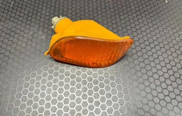 Ford Focus Front indicator light 125150B