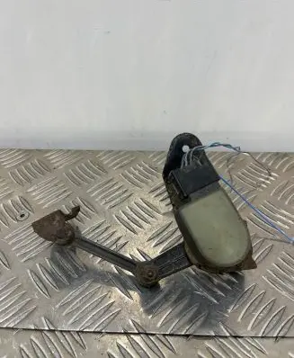 Audi A8 S8 D3 4E Rear height level sensor lever 4E0616571E 15160100732