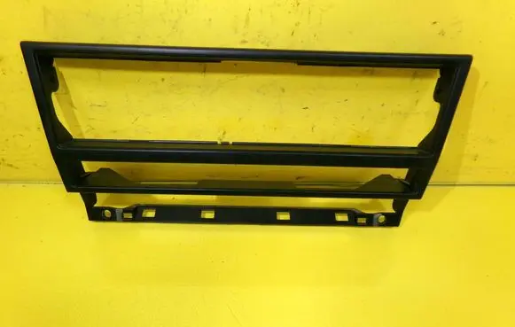BMW 5 E39 Dashboard trim 8247302