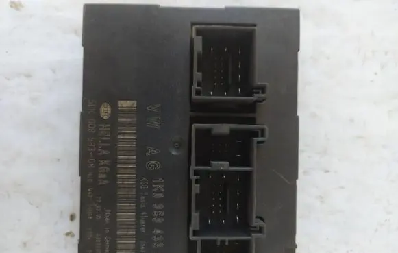 Skoda Octavia Mk2 (1Z) Comfort/convenience module 1K0959433AH 00030000 S0401H030