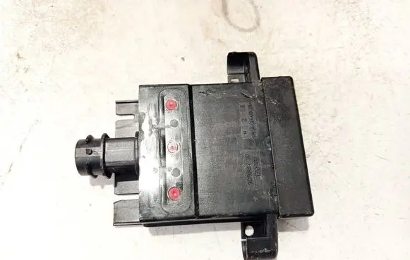 BMW 5 F10 F11 Coolant fan relay 6114915341802