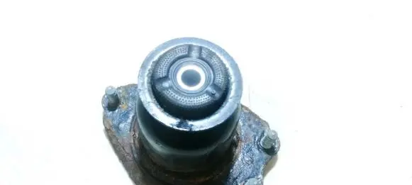 Toyota Avensis T250 Coil spring mount 