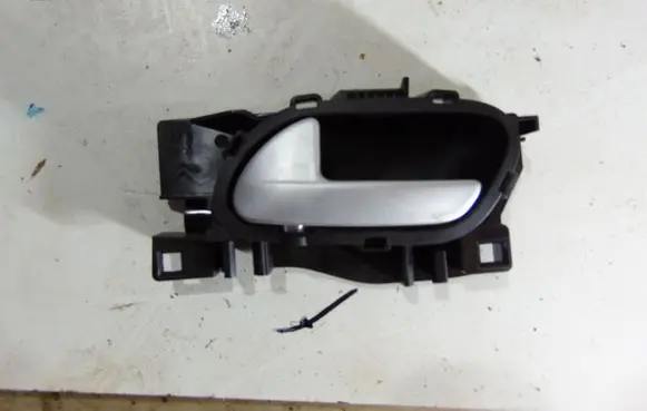 Peugeot Partner Front door exterior handle