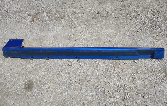 Mazda Premacy Sill/side skirt trim C15351P51