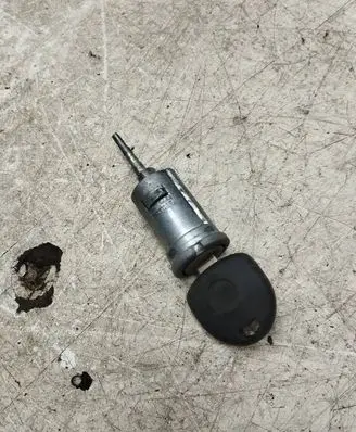 Opel Corsa B Ignition lock 09146299 770801