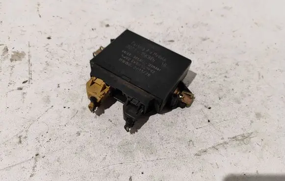 Ford Mondeo Mk III Parking PDC control unit/module 601872 15K866AB
