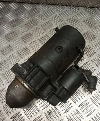 Mercedes-Benz E W124 Starter motor 1005822449