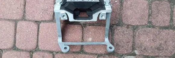 Renault Master III Gearbox mounting bracket 112225095R 1124700Q0F 8200676857
