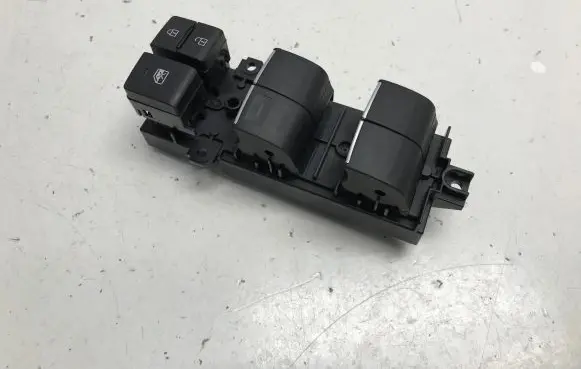 Toyota bZ4X Electric window control switch 5951H32 8404042060 TM4206