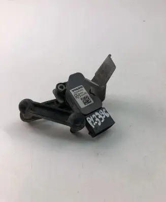 Volvo XC90 Front height sensor lever 32246992