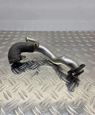 BMW 5 F10 F11 Engine coolant pipe/hose 7581873010