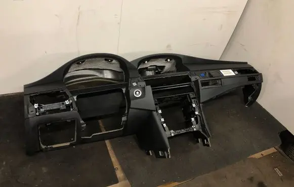 BMW 5 E60 E61 Dashboard 7138510 52758211