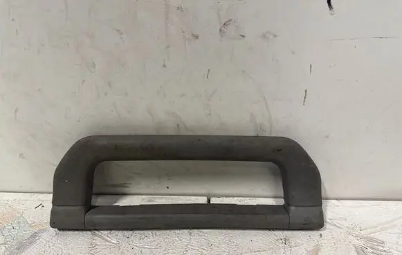 BMW 5 E34 Rear interior roof grab handle 8102403