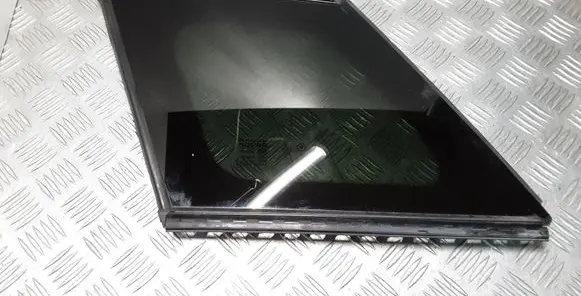 Land Rover Evoque I Rear side window BJ3229601